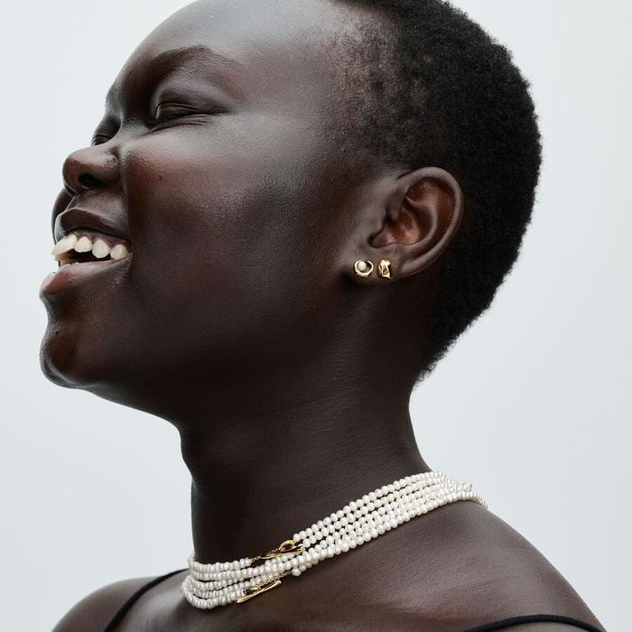 Boucles d'oreilles ovales sinueuses avec perles de culture d'eau douce