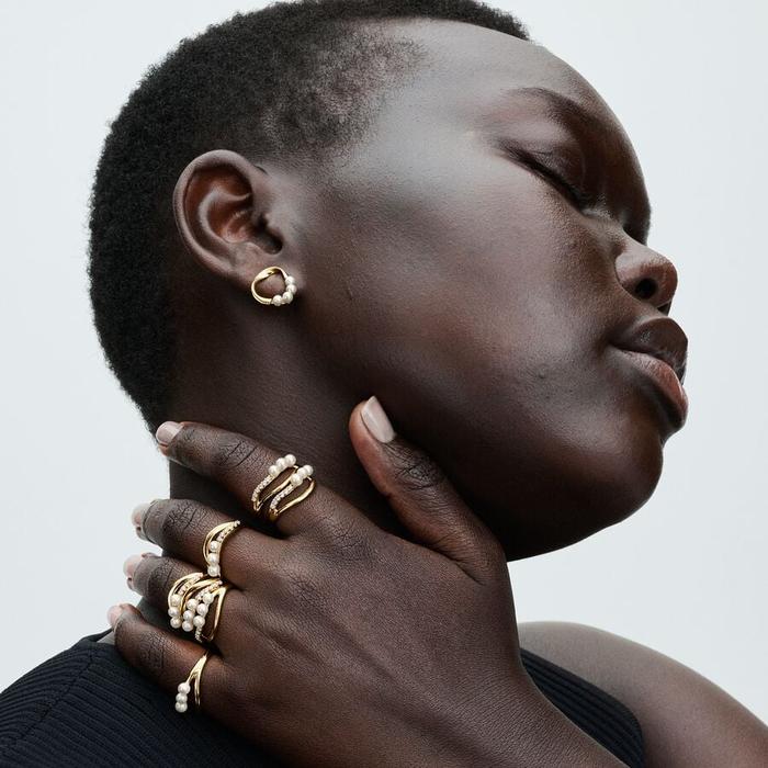 Circular Sinuous Line Earrings with Cultured Freshwater Pearls