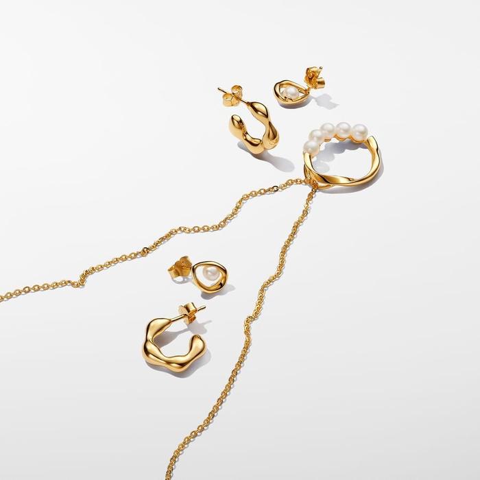 Collana Cerchio Linea Sinuosa con Perle d'Acqua Dolce Coltivate