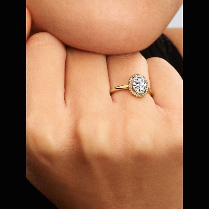 Anello Punto Luce Ovale