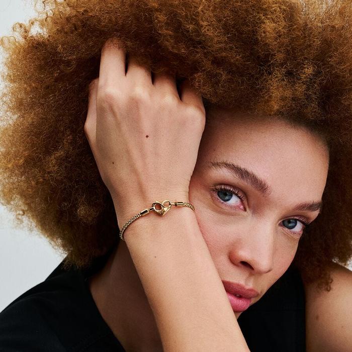 Bracciale Moments Maglia Geometrica con Chiusura a Cuore