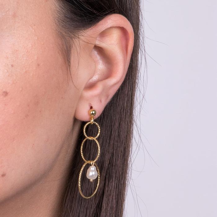 Boucles d'oreilles créoles en métal avec perle synthétique