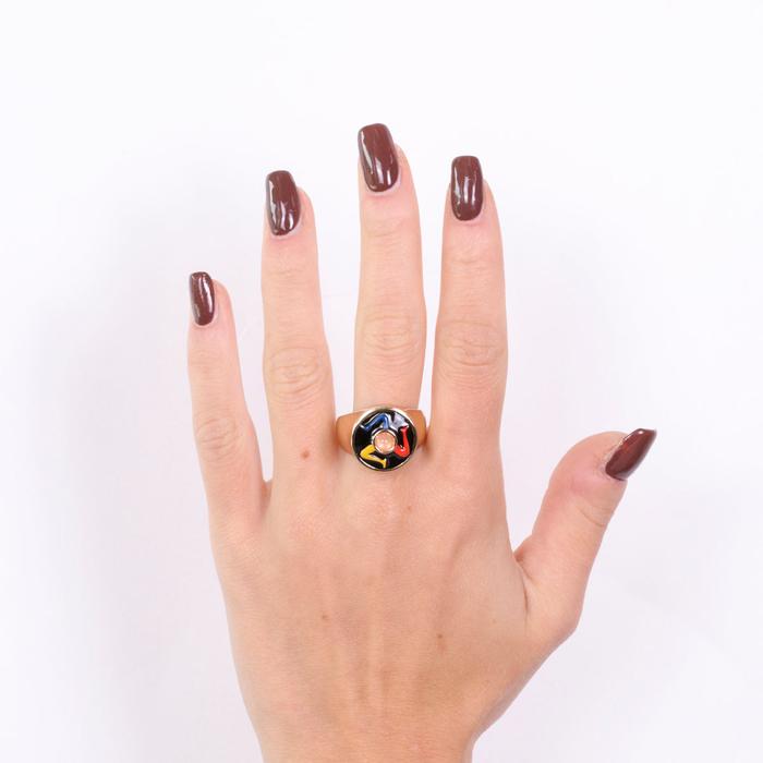 Anello in Metallo rotondo con Trinacria nero