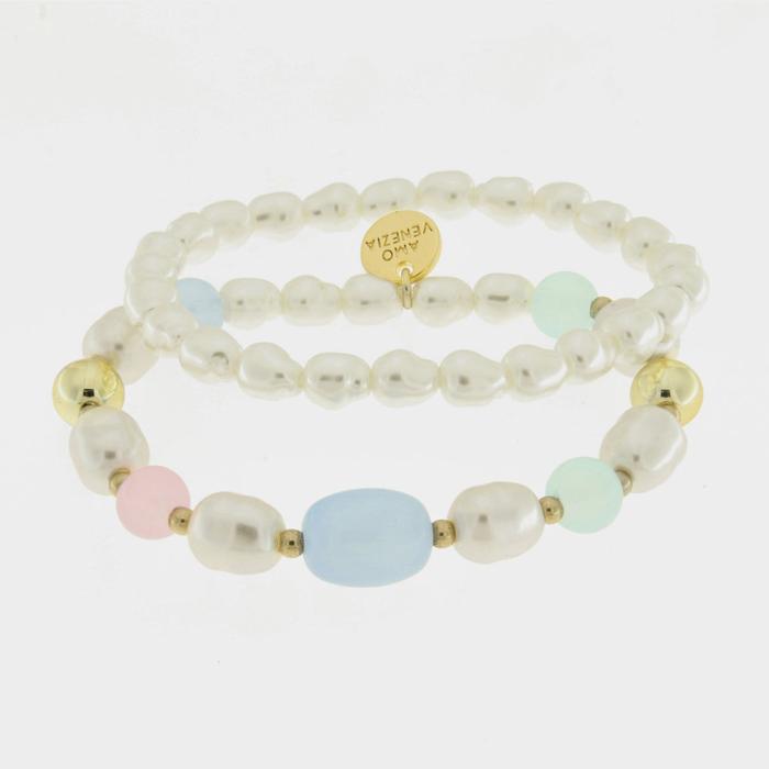 Bracelet en métal à double brin avec perles multicolores allongées