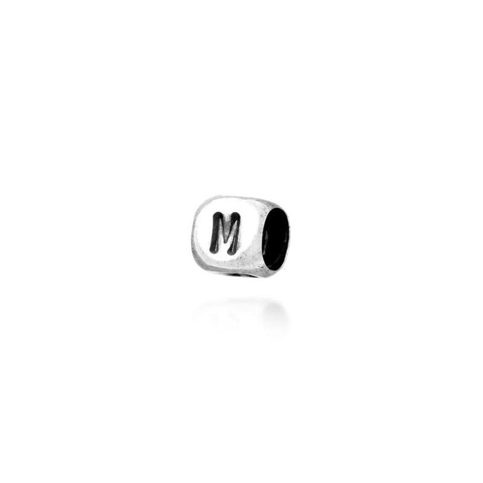 Bead "M"