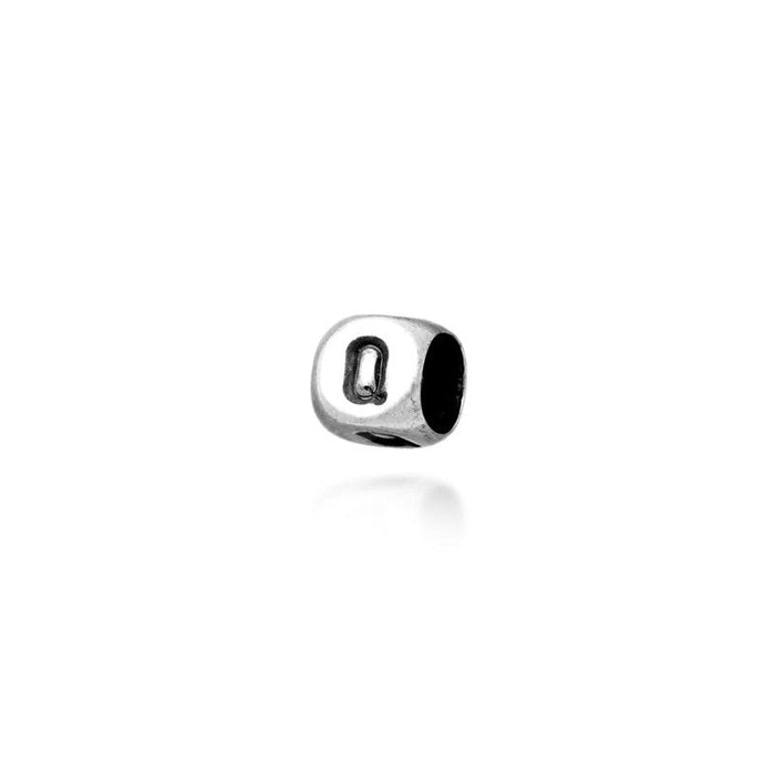 Bead "Q"