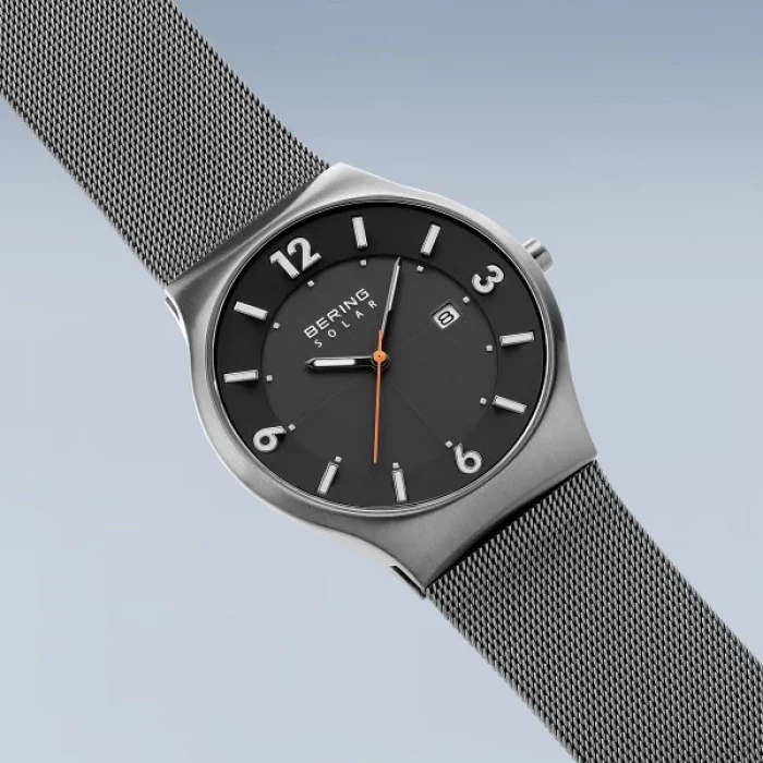 Solar | brushed grey