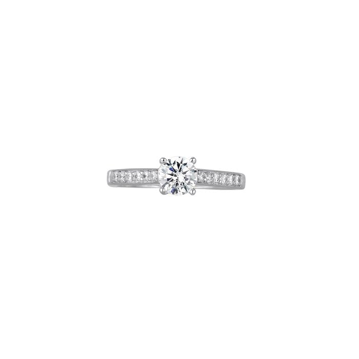 Ring solitaire zirconia ring