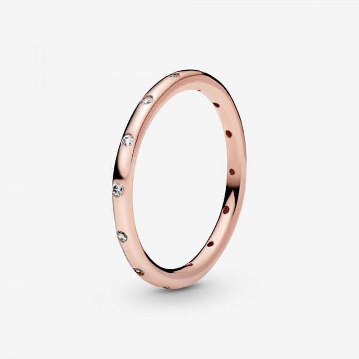 Anello a fascia scintillante semplice
