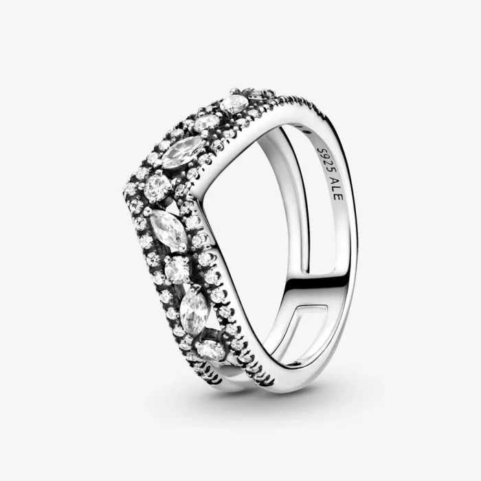 Anello chevron doppio taglio marquise scintillante