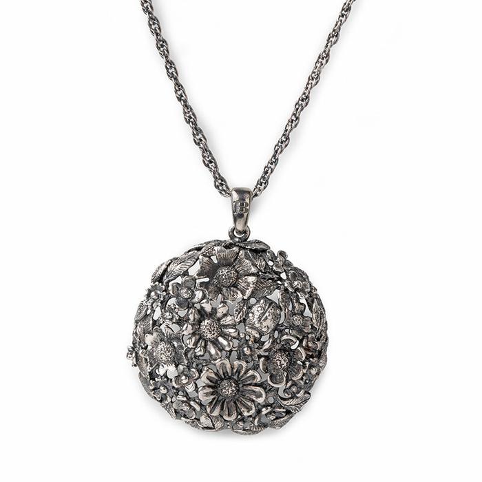Secret Garden Pendant Nude