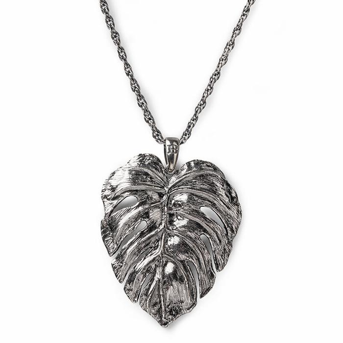 Monstera Nude Pendant