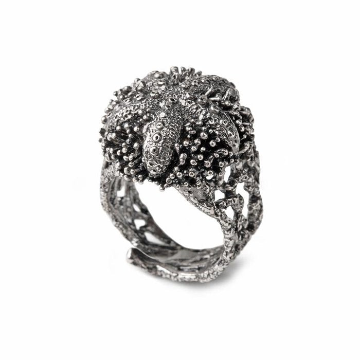 Nude Hedgehog Star Ring