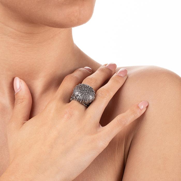 Nude Carousel Hedgehog Ring