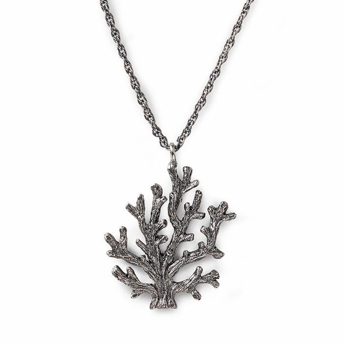 Nude Coral Pendant