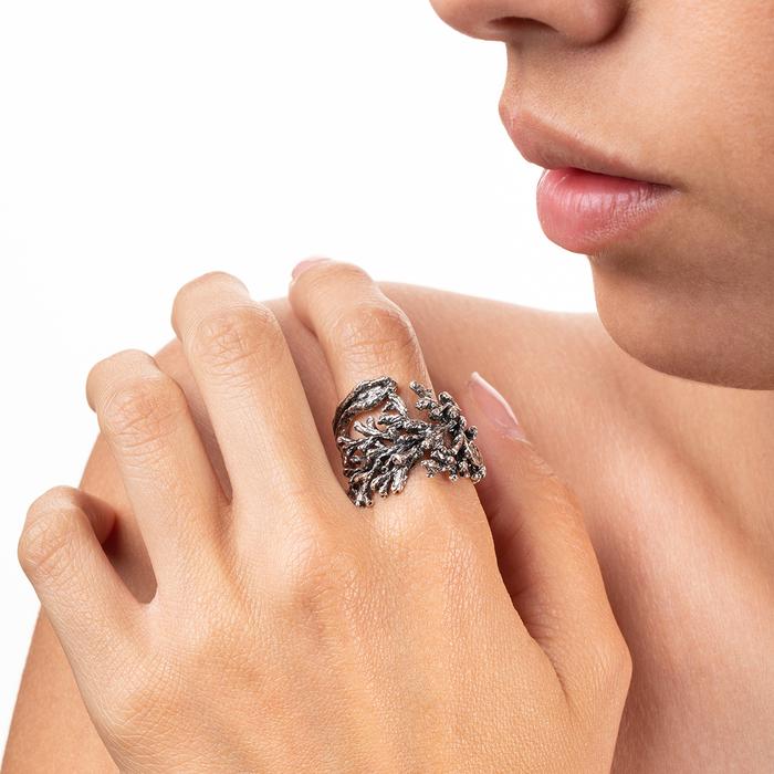 Nude Coral Ring