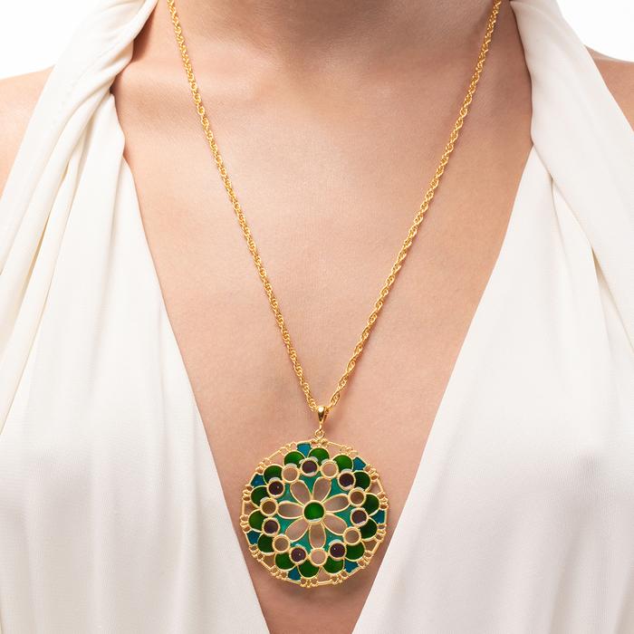 Pendentif rond en dentelle verte