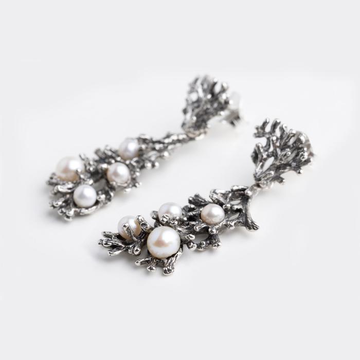 Boucles d'oreilles branche de perles nude