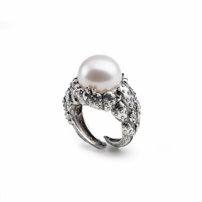 Bague en perles de lame de figue nue