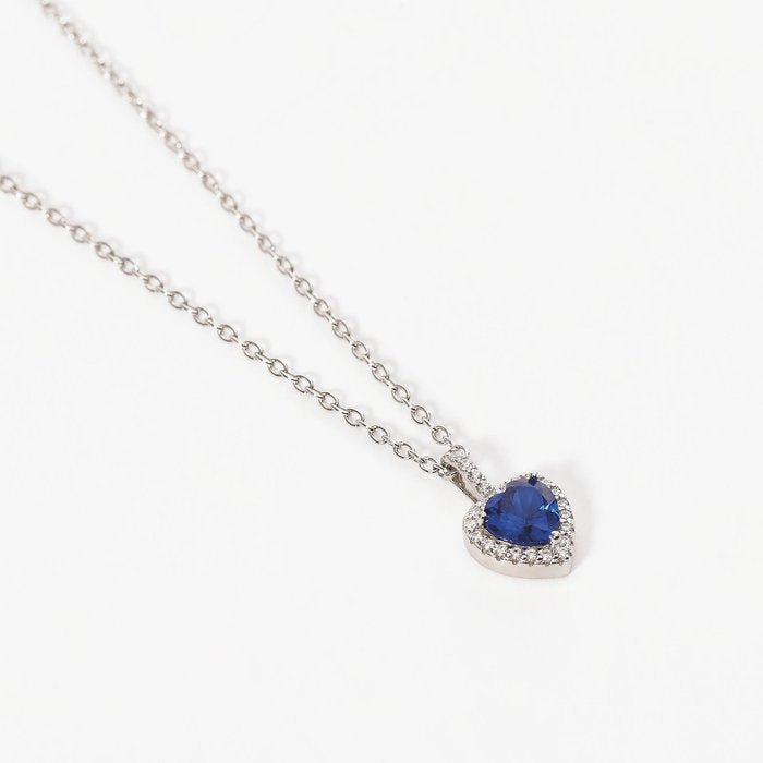 LOVE AFFAIR Choker