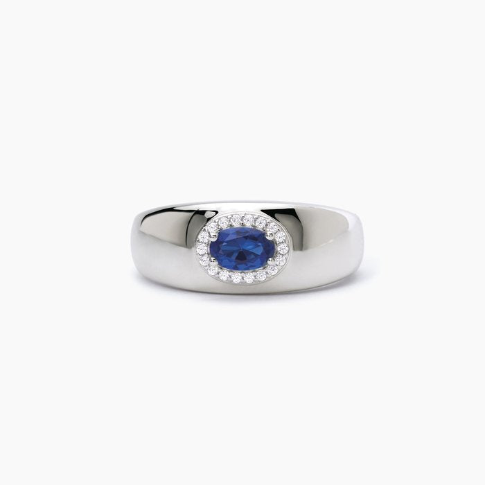 COOL OR RÉTRO? Synthetic Sapphire Ring