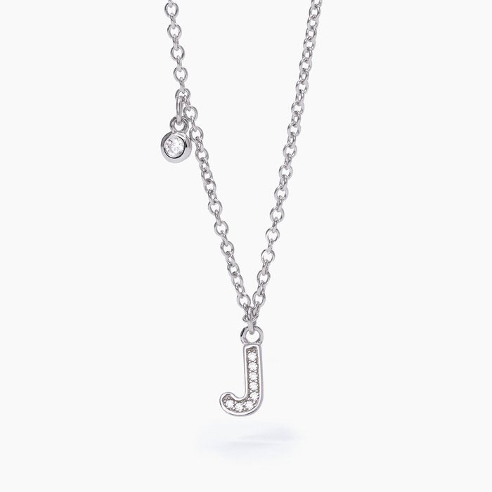Collier lettre « J » A, B, COOL