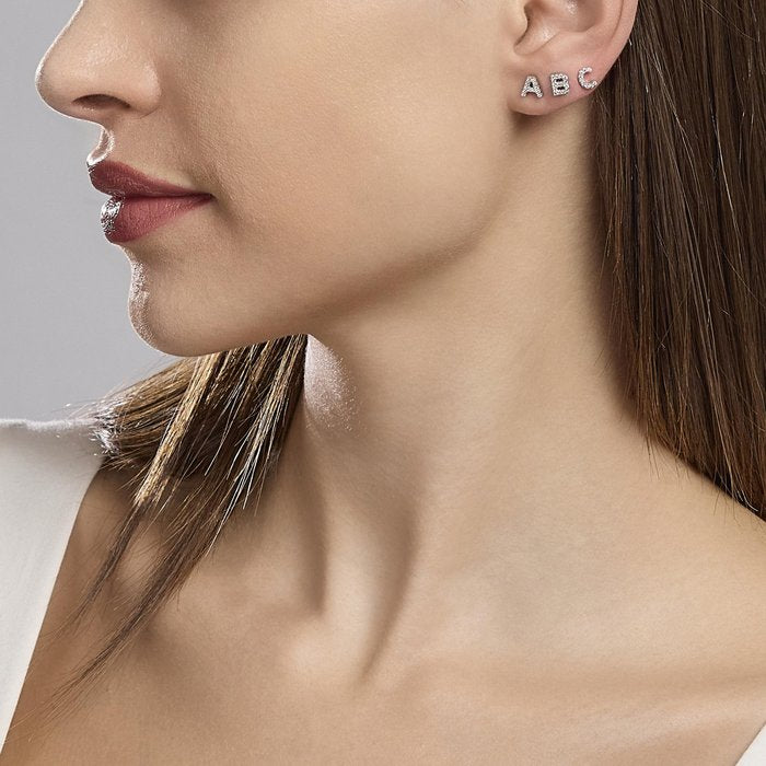 Boucle d'oreille unique lettre « C » A, B, COOL