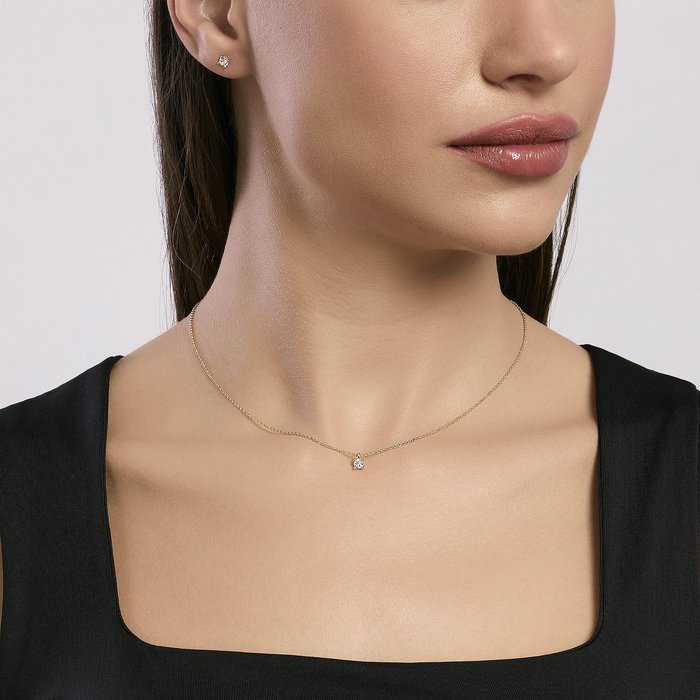 Girocollo con punto luce SHINY