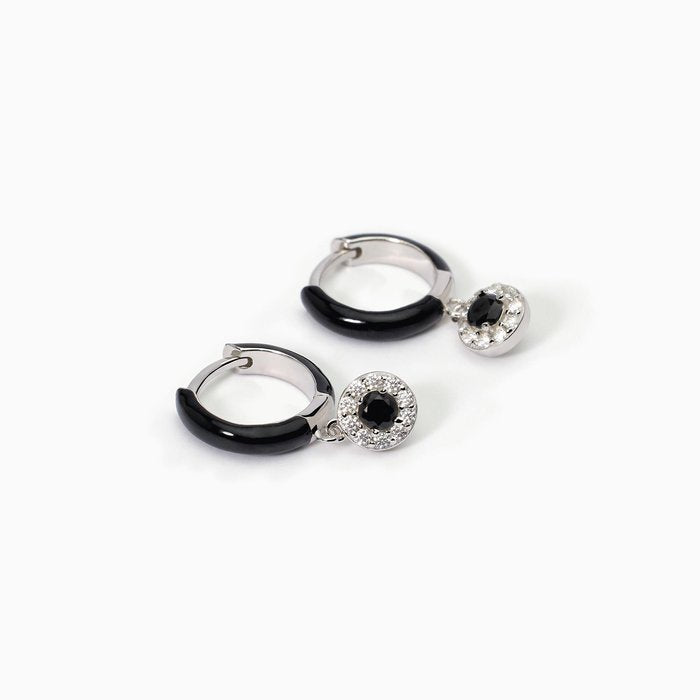 Boucles d'oreilles créoles en argent avec émail noir et zircones noires MILANESIENNE
