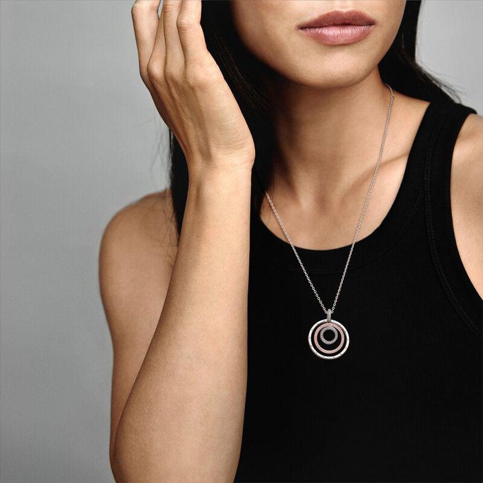 Collana Cerchi Infiniti