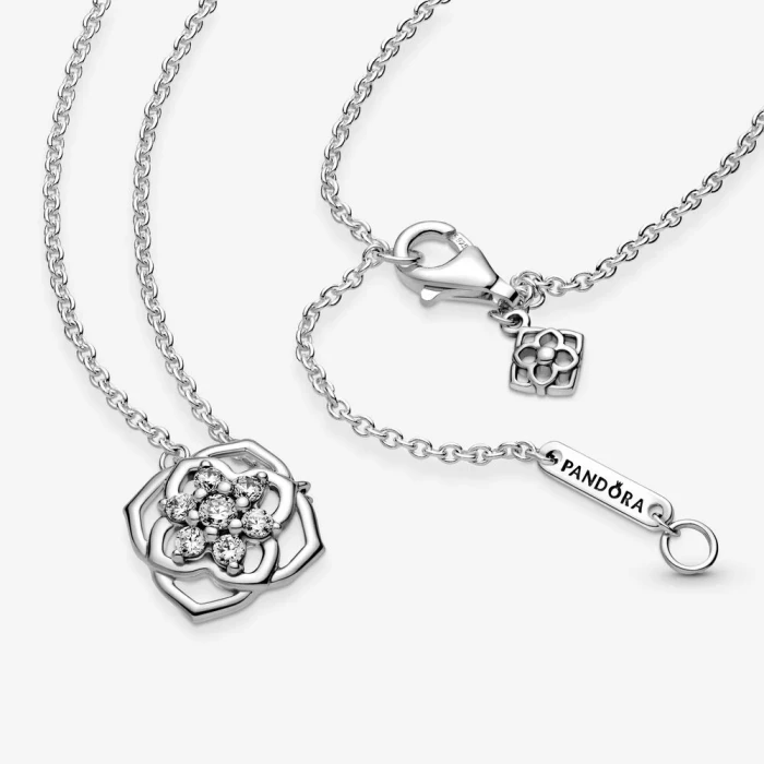 Collier Petali di rosa