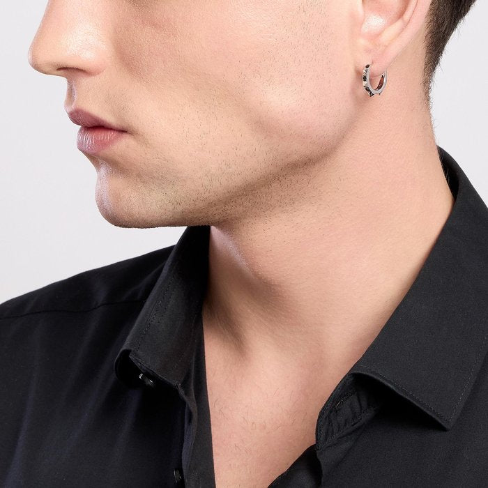 Boucles d'oreilles créoles en argent avec clous ANTICONFORMIST