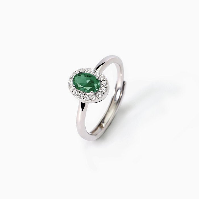 Bague en argent avec émeraude synthétique et zircone COOL OU RÉTRO ?