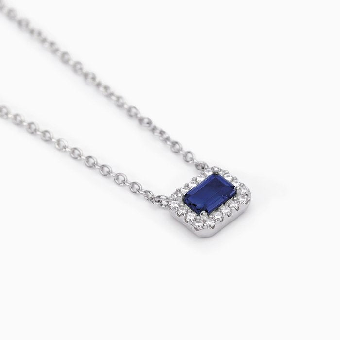 Collier ras du cou en argent avec saphir synthétique taille baguette COOL OU RÉTRO ?