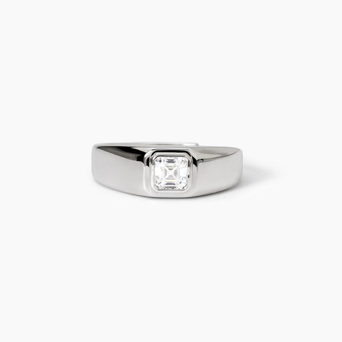 Silver ring with white zircon NEW RETRO