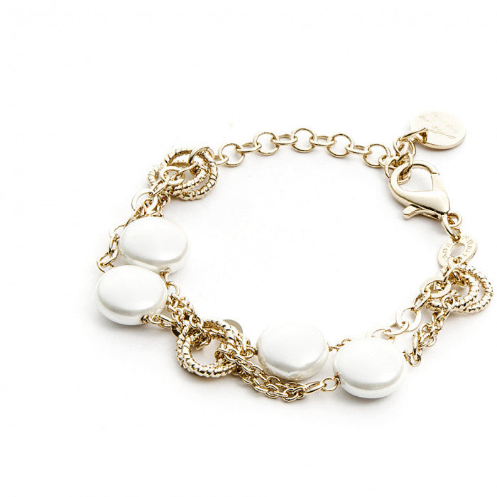White pearl bracelet
