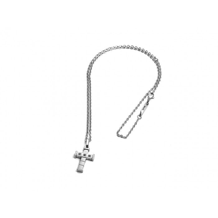 Collana white look