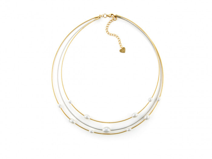 3-strand necklace with pearls