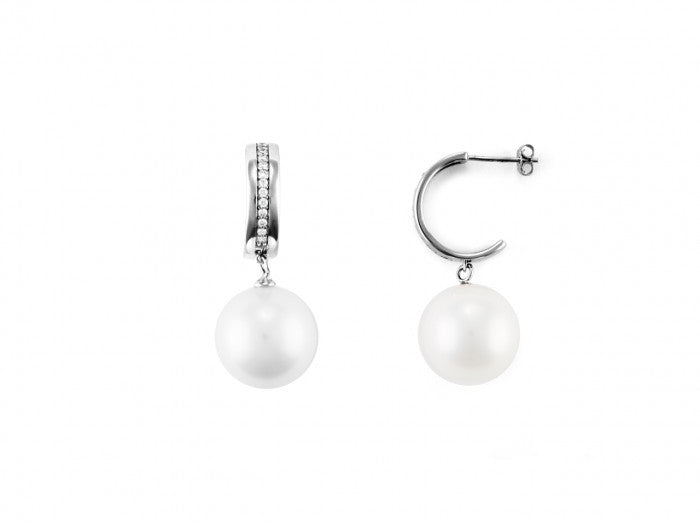 Pearl earrings
