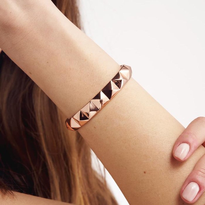 Bracciale rigido in bronzo dorato rosa
