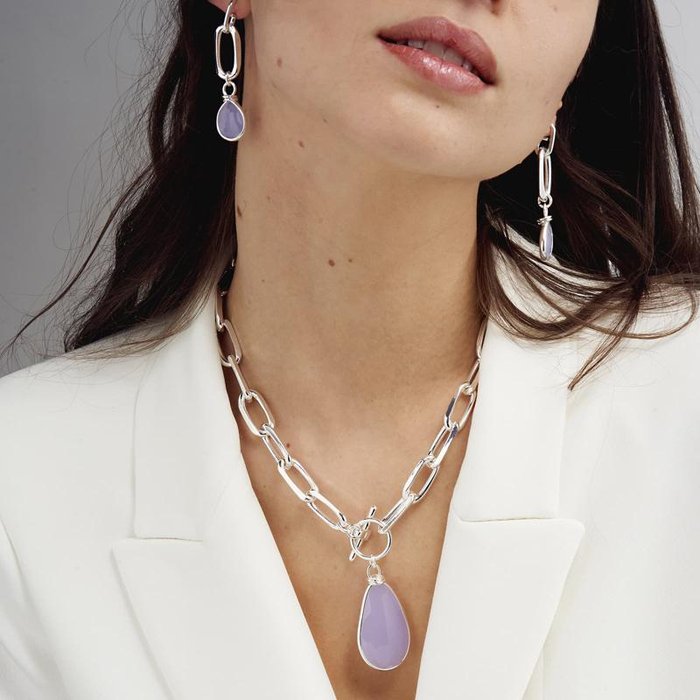 Collana con pendente in cristallo glicine