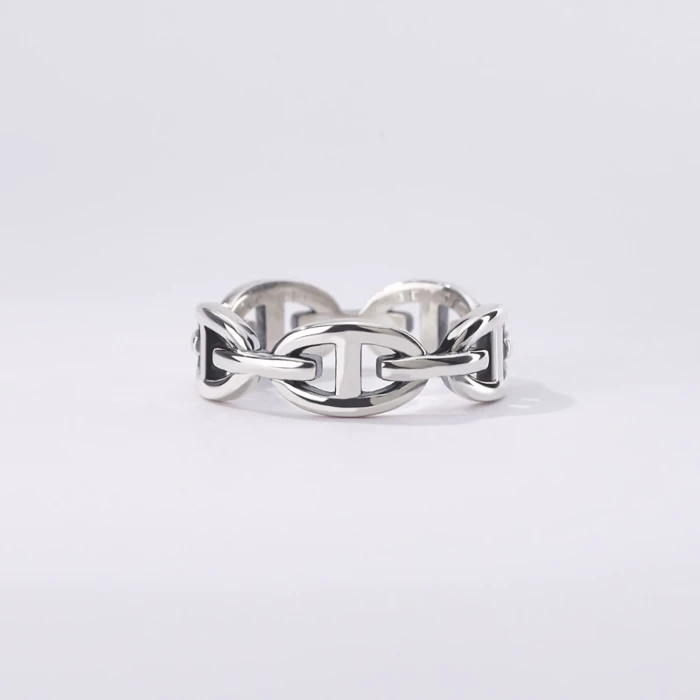 Anello traversino