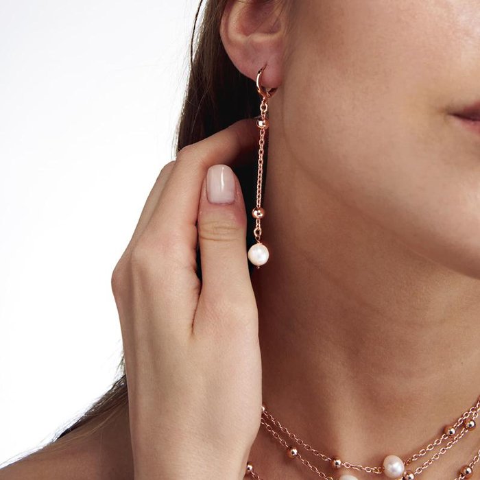 Orecchini con perla naturale