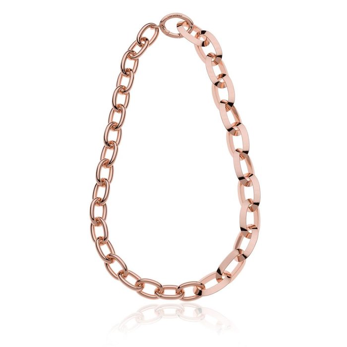 Collana con maglie ovali e triangolari