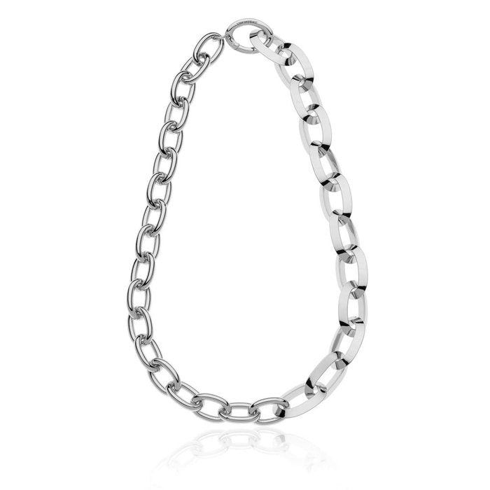 Collana con maglie ovali e triangolari