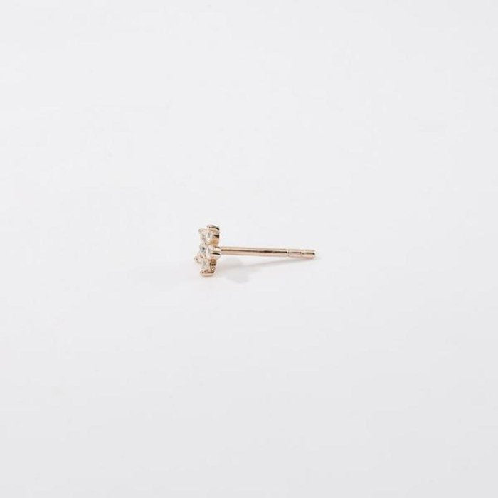 BOUCLE D'OREILLE UNIQUE ÉTOILE