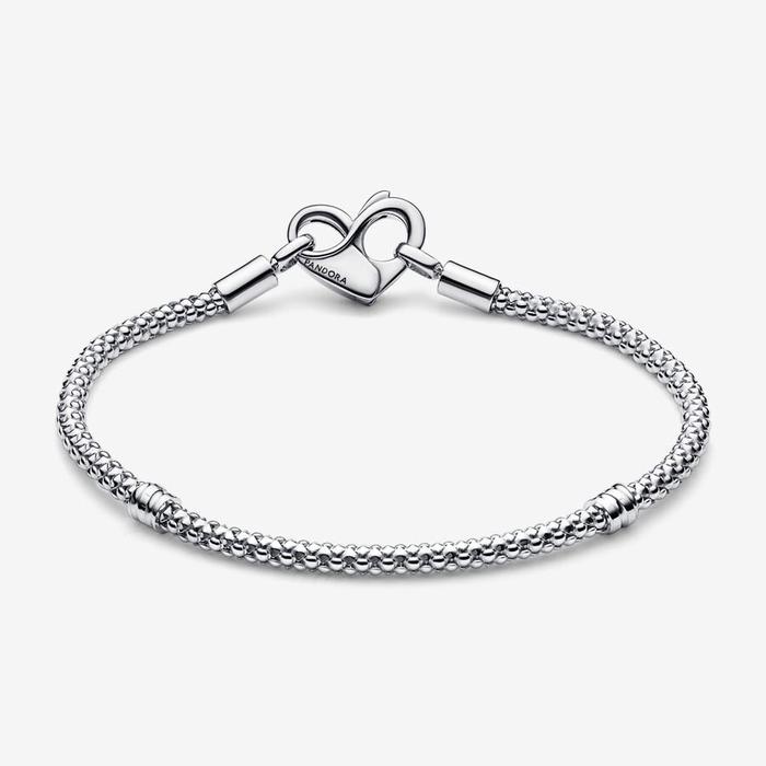 Bracelet en maille géométrique avec fermoir en forme de cœur