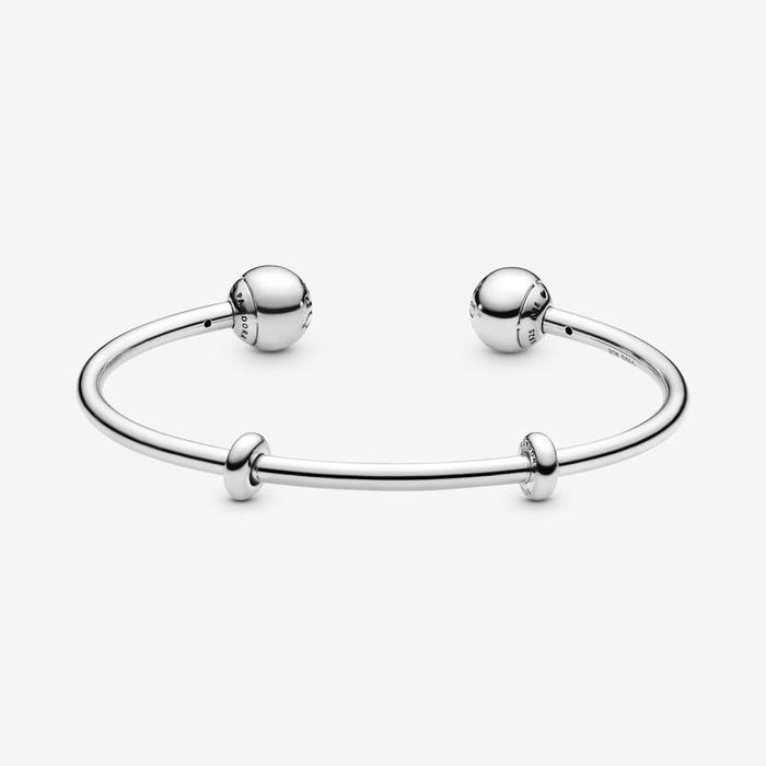 Open Rigid Bracelet