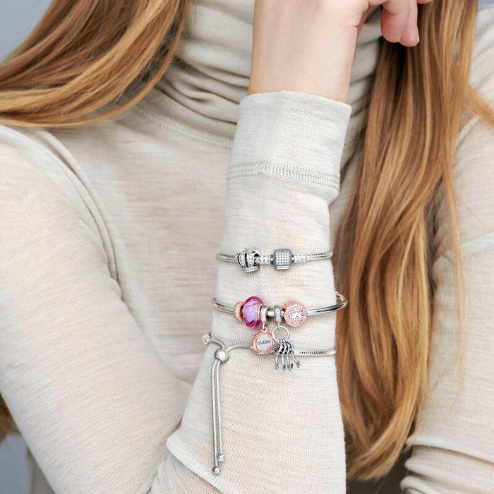 Bracciale Pandora Moments con maglia snake e chiusura regolabile
