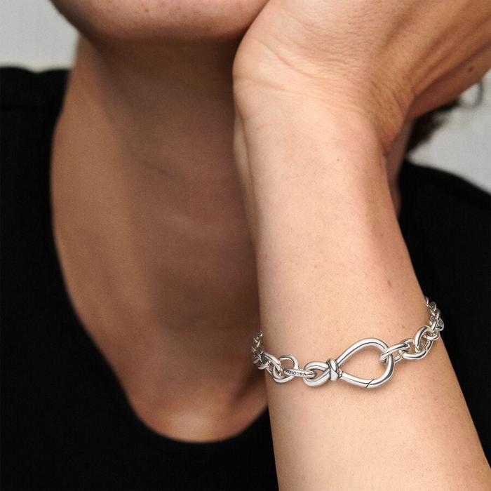Infinity Knot Chain Bracelet